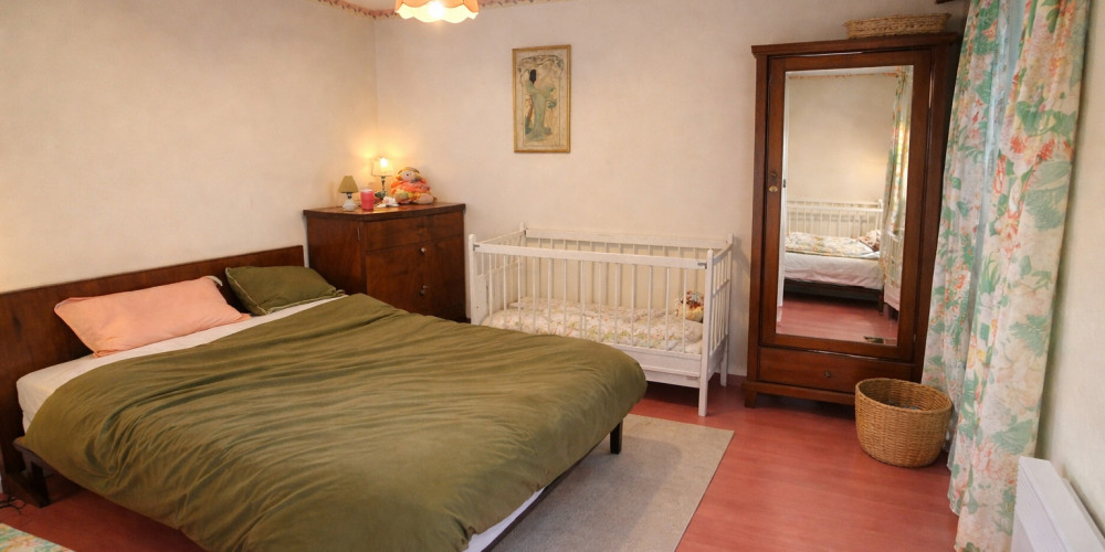 maison à EAUX BONNES (64440)